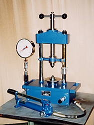 Mesin Uji Tekan dan Tarik Tipe Beban Titik Point Load Type Compression and Tensile Testing Machine